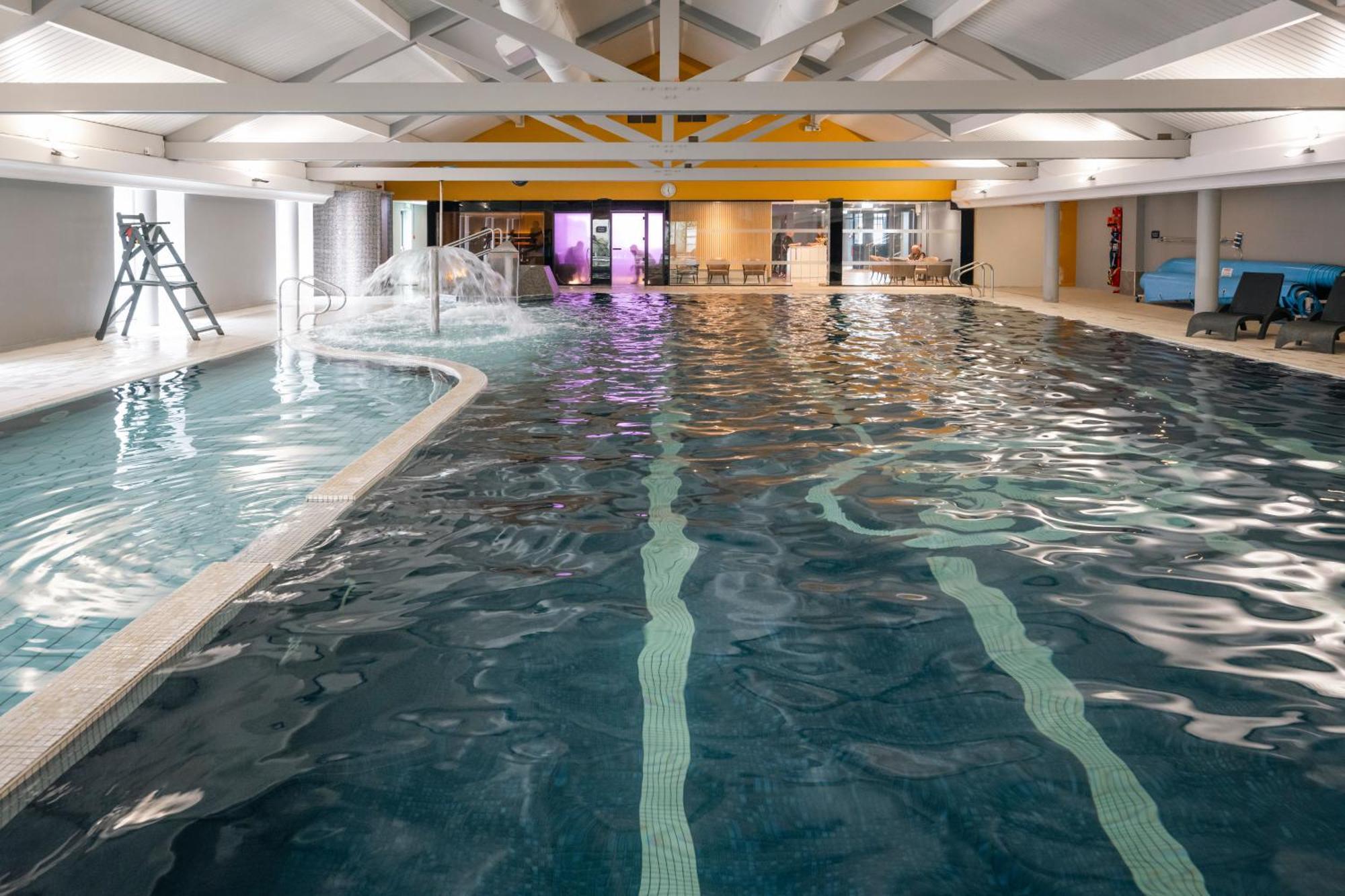 Midlands Park Hotel ポート・レーイシュ エクステリア 写真