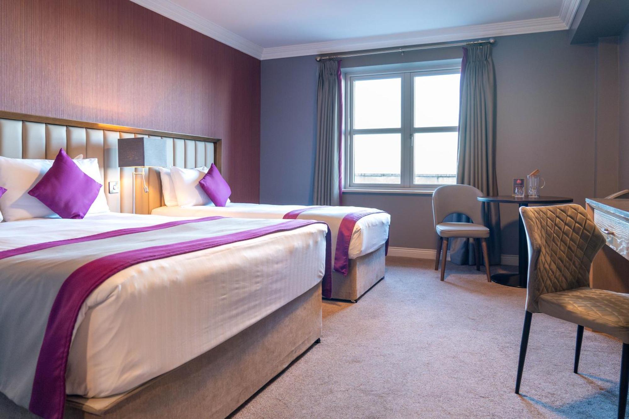 Midlands Park Hotel ポート・レーイシュ エクステリア 写真